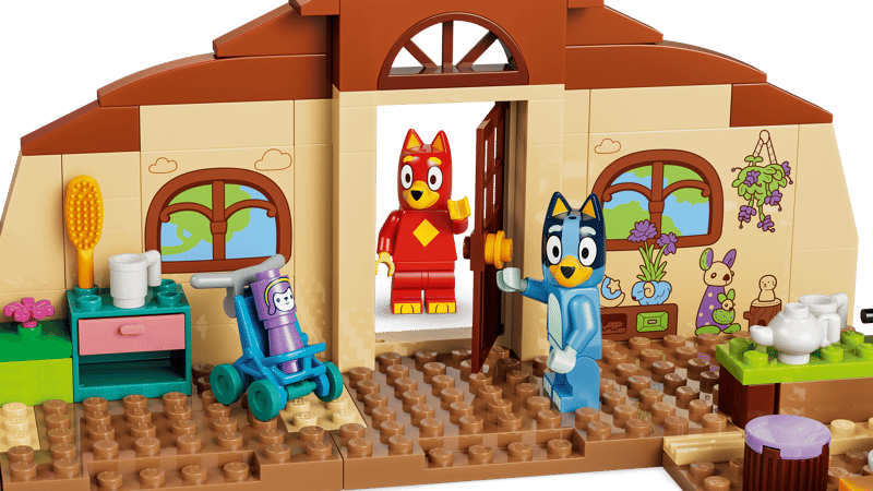 Lego: Bluey - School with Rusty and Bluey (11221)