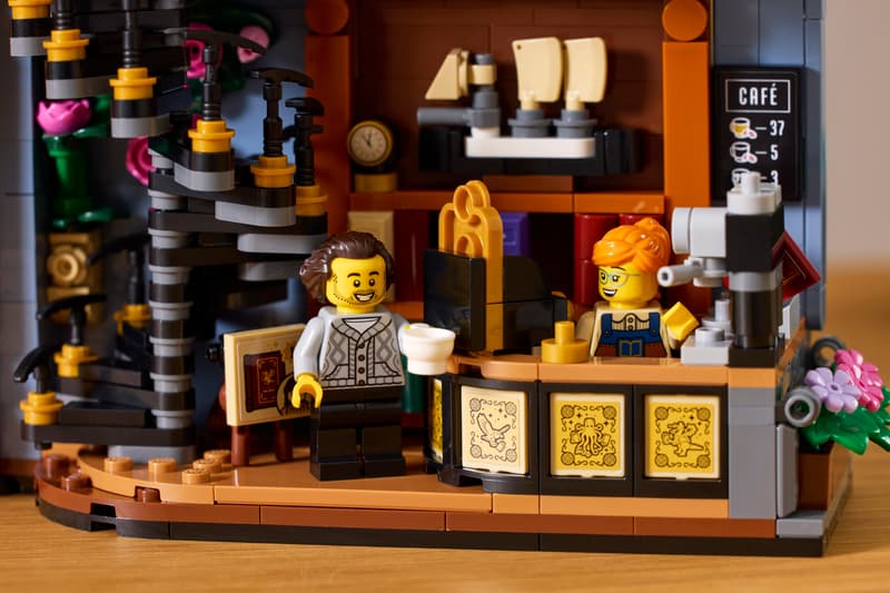 Lego: Bookstore - Book Nook (11379)